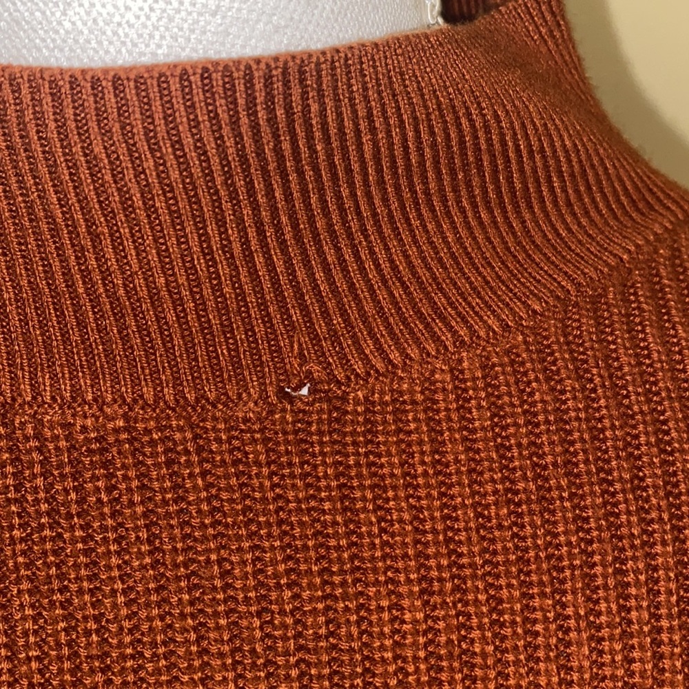 Tri-Color Block Sweater - Picture 4 of 4